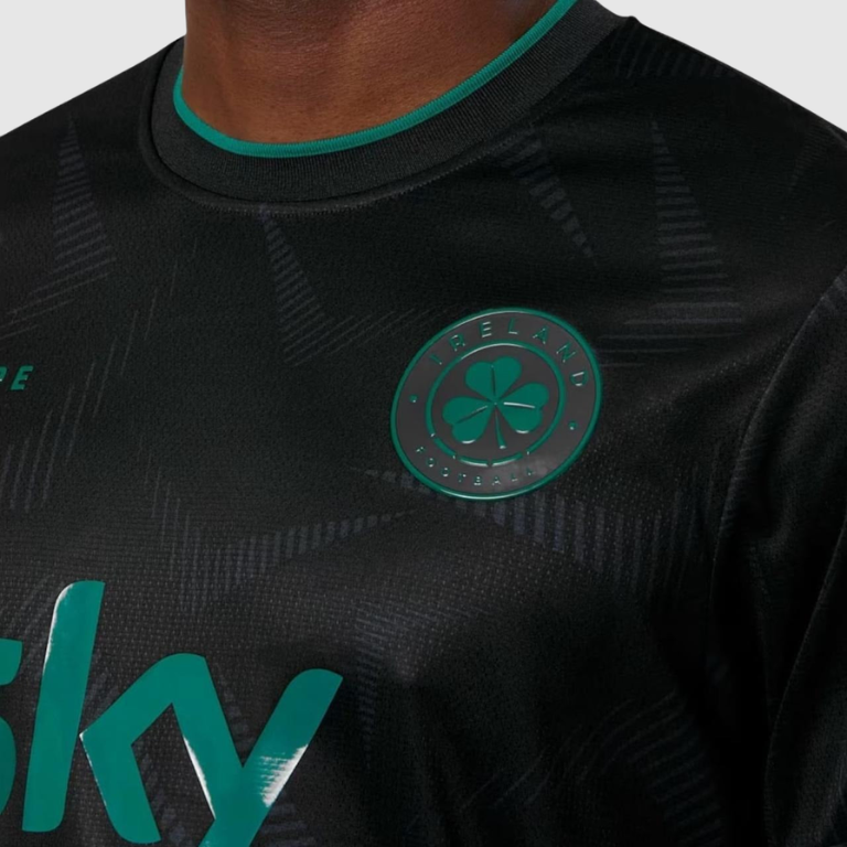 Third 26/27 Men's Shirt